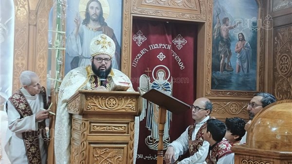 كنيسة الأنبا بيشوي في بورسعيد تحتفل بـ أحد السعف (فيديو)