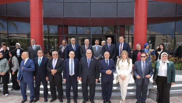رئيس مجلس الدولة يشيد بدور العربية للعلوم والتكنولوجيا في التحول الرقمي "صور"