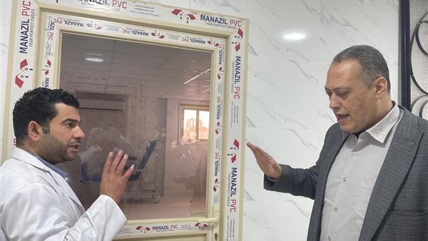نائب مدير المستشفيات بالشرقية يتفقد مستشفى فاقوس المركزي