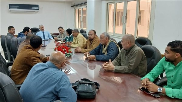 اجتماعات مكثفة لوكيل تموين الإسكندرية مع لجان استلام الأقماح المحلية وكبار الموردين