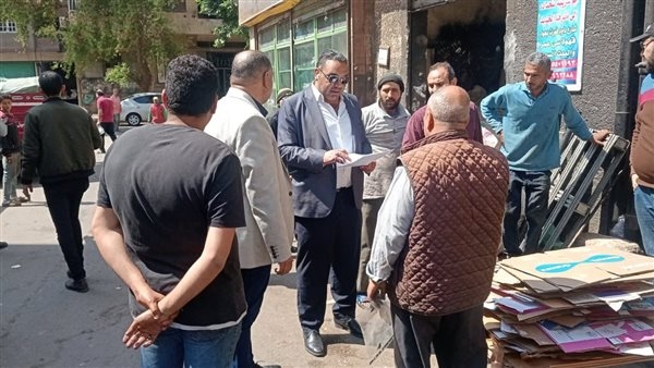 حملات لغلق المحلات المخالفة بالزيتون (صور)