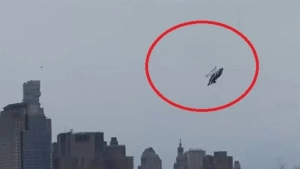 الطيران الأمريكي: إيقاف الشركة المشغلة لمروحية سقطت في نهر هدسون (فيديو)
