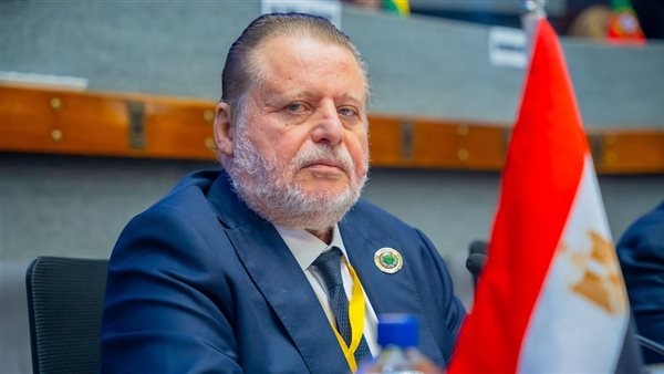 خبير اقتصادي يكشف أسباب خفض البنك المركزي لأسعار الفائدة