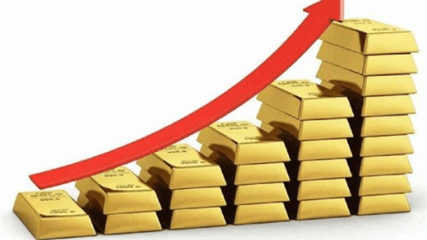 خبير اقتصادي: ارتفاعات قياسية جديدة في أسعار الذهب الفترة المقبلة