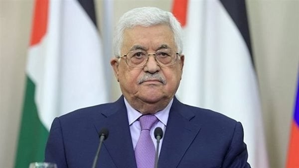 عباس يشيد بالمواقف المصرية برفض تهجير الفلسطينيين ويؤكد وقوف بلاده إلى جانب مصر
