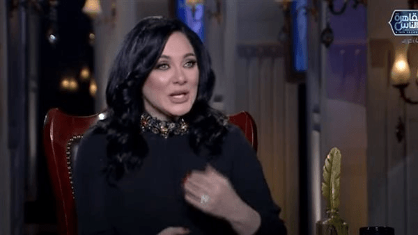 سلاف فواخرجي: محاولات تهكير صفحاتي على السوشيال ميديا لا تتوقف