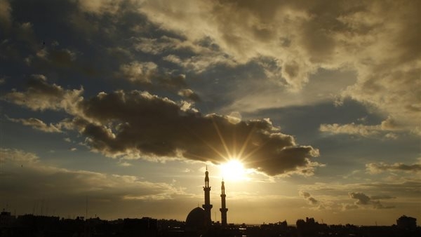 مواقيت الصلاة، موعد أذان الفجر اليوم الخميس 24 - 4 - 2025 في القاهرة والمحافظات