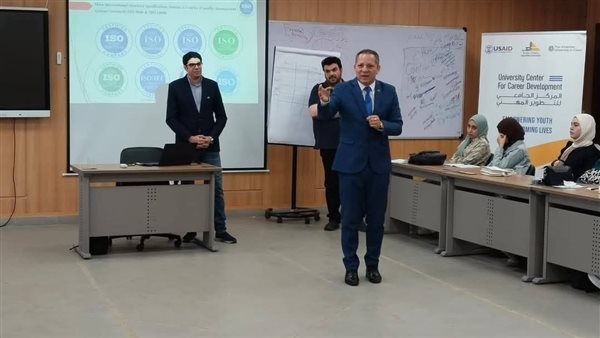 رئيس جامعة دمياط يشهد انطلاق دورة تدريبية في نظام إدارة الجودة