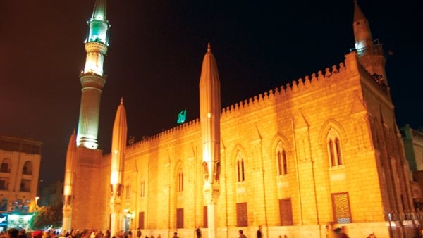 مواقيت الصلاة، موعد أذان العشاء اليوم السبت 26 - 4 - 2025 في القاهرة والمحافظات بالتوقيت الصيفي