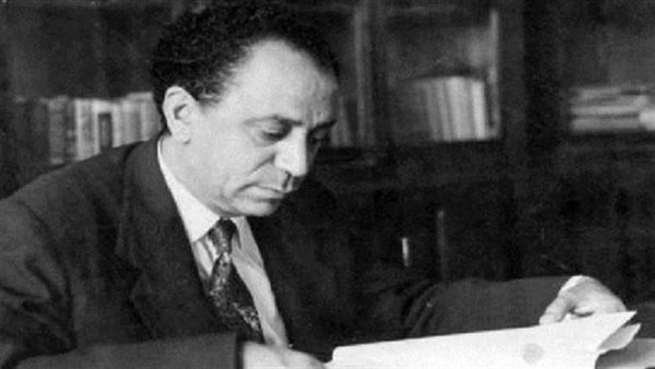 مسيرة حلمي رفلة.. أبرز أسطوات السينما المصرية إخراجًا وتأليفًا وإنتاجًا.. قدم أكثر من 100 فيلم أولها "العقل في إجازة".. وهذه حكايته مع "الضرائب"