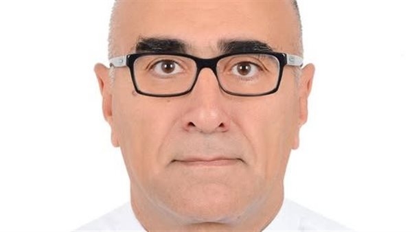 فوز أستاذ جراحة العظام بطب قصر العيني بالميدالية الفضية بمعرض جنيف الدولي للاختراعات