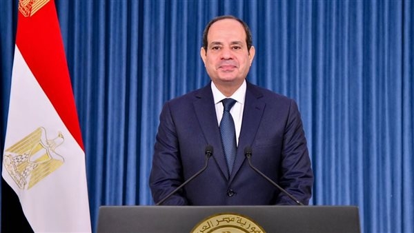 بحضور السيسي، خريجو الدورة الثانية لتأهيل أئمة الأوقاف يؤدون قسم الولاء
