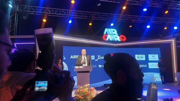 وزير الطيران: ايركايرو قصة نجاح تعكس تعاون جميع الأطراف