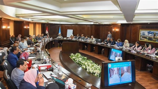 محافظ الإسكندرية: توفير حزمة خدمات لضمان خروج موسم الصيف بالشكل اللائق
