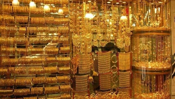 تراجع أسعار الذهب في مصر قبل ساعات من قرار البنك المركزي