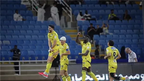 التعاون يحقق فوزا مثيرا على الرائد 4-3 في الدوري السعودي