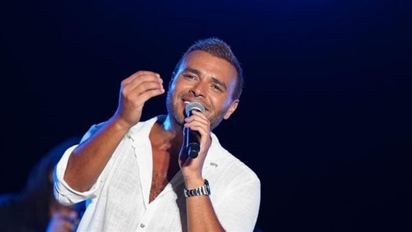الشاعر تامر حسين يتعاون مع رامي صبري في 3 أغان من ألبومه الجديد