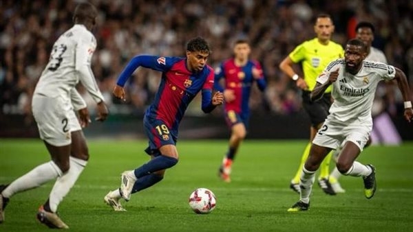 مبابي وفينيسيوس يقودان هجوم ريال مدريد في الكلاسيكو ضد برشلونة