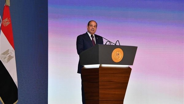 السيسي: تعزيز التعاون مع أنجولا في المجالات السياسية والاقتصادية والاستثمارية