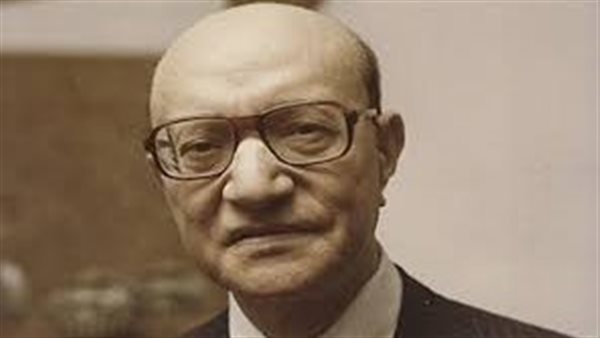 محمد عبد الوهاب، ما تيسر من حكايات موسيقار الأجيال.. منعه أمير الشعراء من الغناء في صغره، هاجمه المازني والعقاد.. تألق ملحنا ومطربا وممثلا ومنتجا.. وهذا أول أجر حصل عليه