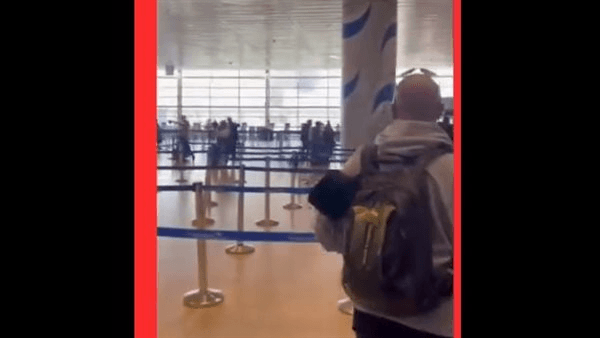 هلع وفوضى في إسرائيل، لحظة استهداف مطار بن جوريون بصاروخ بالستي يمني (فيديو)