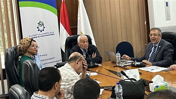 الصناعات الغذائية تنظم برنامجا تدريبيا حول القوانين والتشريعات المنظمة لقطاع الأعلاف