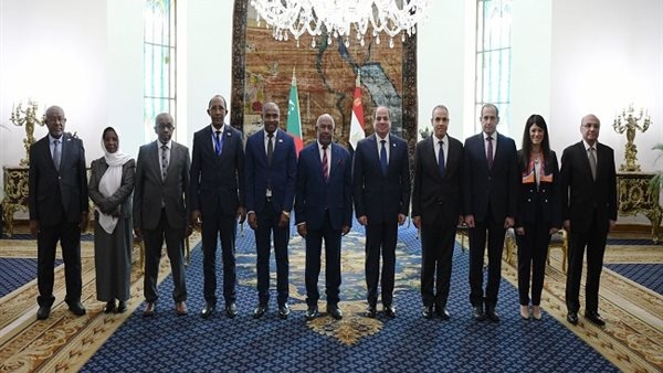 السيسي خلال استقباله رئيس جمهورية جزر القمر: حريصون على تعزيز العلاقات الاقتصادية والاستثمارية بين البلدين،ومستعدون للتعاون الثنائي فى 6 مجالات حيوية أبرزها التعليم والصحة والثروة السمكية