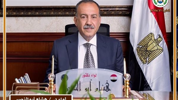 محافظ أسيوط يعلن معايير انطلاق مسابقة الأب القدوة