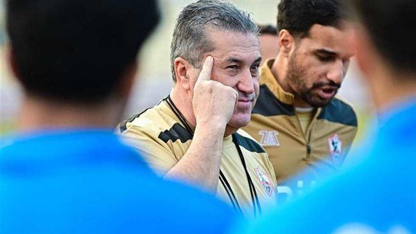 رغم أنباء رحيله، بيسيرو يقود تدريبات الزمالك ويتابع تفاصيل المران بنفسه
