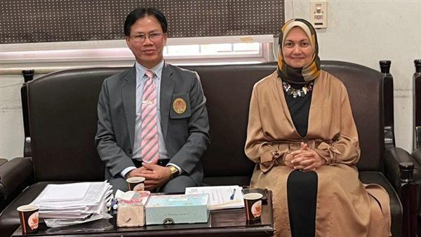 رئيس جامعة الأزهر ومستشارة الإمام الأكبر يبحثان سبل التعاون مع وفد تايلاندي رفيع المستوى
