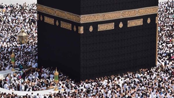 مطالب باستدعاء وزيري السياحة والخارجية للبرلمان لعرض خطة مواجهة مافيا الحج