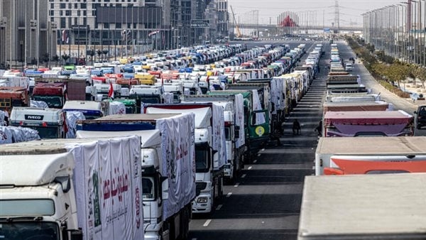 دخول 161 شاحنة مساعدات إلى غزة واستمرار التنسيق لاستئناف المفاوضات