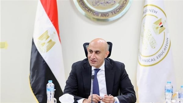 غدا، نظر دعوى عزل وزير التربية والتعليم من منصبه