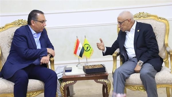 بدء العمل في مشروع خط سكة حديد العريش طابا