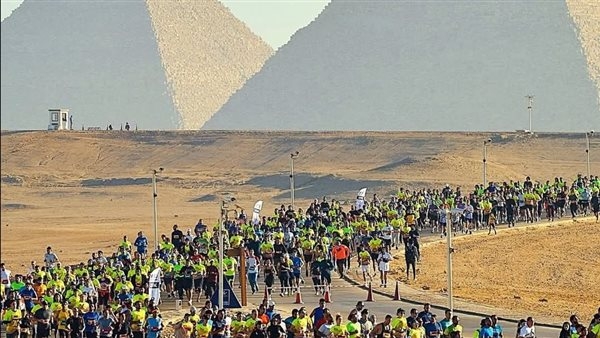 ماراثون الأهرامات في مصر يحتل المركز الأول عالميا كأروع مسار جري