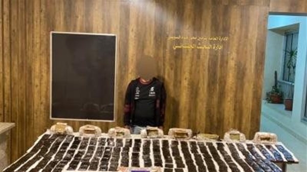 القبض على أكبر تاجر "شابو" في قنا بحوزته مخدرات وسلاح