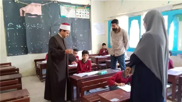 رئيس منطقة الإسماعيلية الأزهرية: لا شكاوى من امتحانات النقل اليوم (صور)