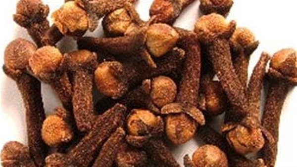 فوائد القرنفل، يحسن وظائف الكبد ويحمي من السرطان