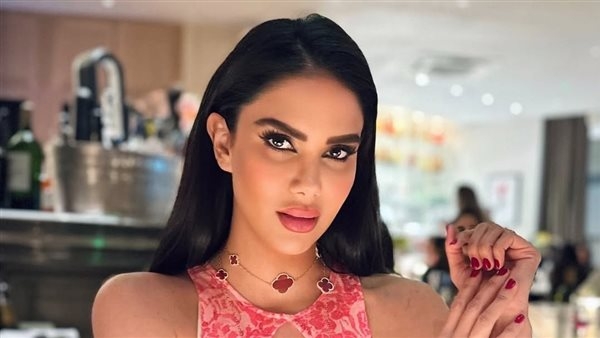 أول تعليق من الإعلامية أحلام العجارمة عن شائعات جمعها بين زوجين