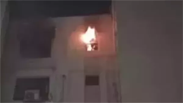 بينهم 3 أطفال، إصابة 5 أشخاص بحالات اختناق في حريق منزل ببنها