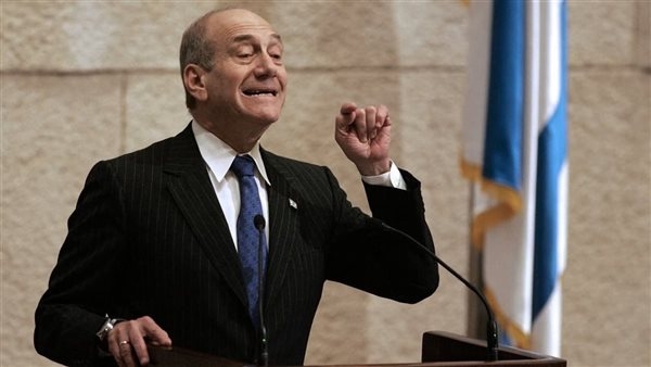 أولمرت: غزة أرض فلسطينية وعلينا إنهاء الحرب والانسحاب منها