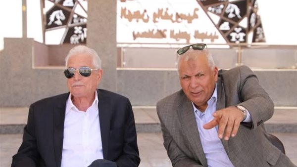 "فودة " و"الزملوط" يستعرضان الجهود التنموية والاستثمارية بالوادي الجديد