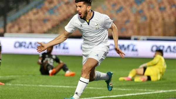محمد حتحوت يتوج رجلًا لمباراة إنبي وسموحة في الدوري المصري