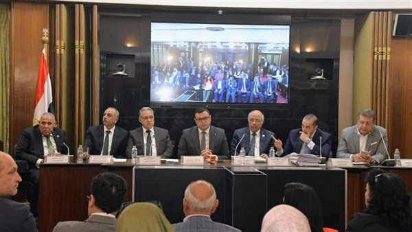خلال الاستماع لمستأجري الإيجار القديم، محاضرة بجامعة عين شمس تثير الجدل حول مشكلات الإسكان