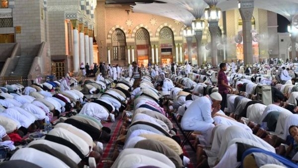 مواقيت الصلاة، موعد أذان العشاء اليوم الأحد 18 - 5 - 2025 في القاهرة والمحافظات