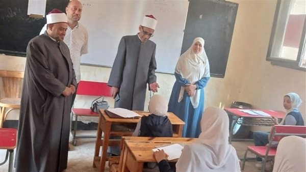تعليمات مشددة من رئيس "القاهرة الأزهرية" للقائمين على لجان امتحانات الابتدائية والإعدادية (صور)