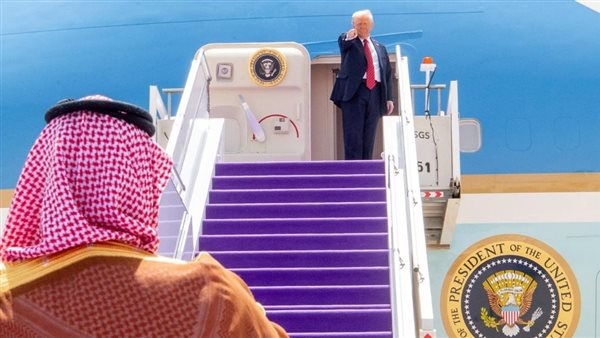 خبير استراتيجي: ترامب قطع الطريق تمامًا على الصين في الخليج