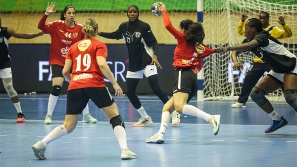 كرة اليد، سيدات الأهلي يفوز على تي كي سي الكاميروني في كأس الكؤوس الإفريقية