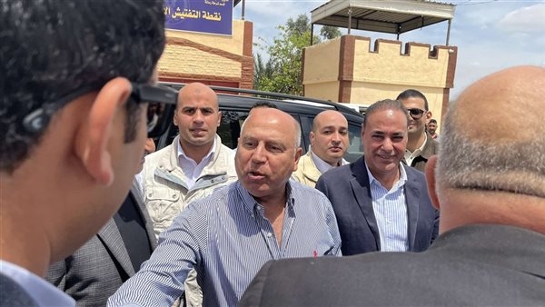 محافظ شمال سيناء يستقبل وزير النقل لبدء تشغيل خط سكة حديد العريش