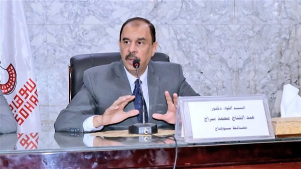 محافظ سوهاج: لا يوجد شخص مهما بلغ مستواه الوظيفي بعيد عن المساءلة ومن أمن العقاب أساء العمل